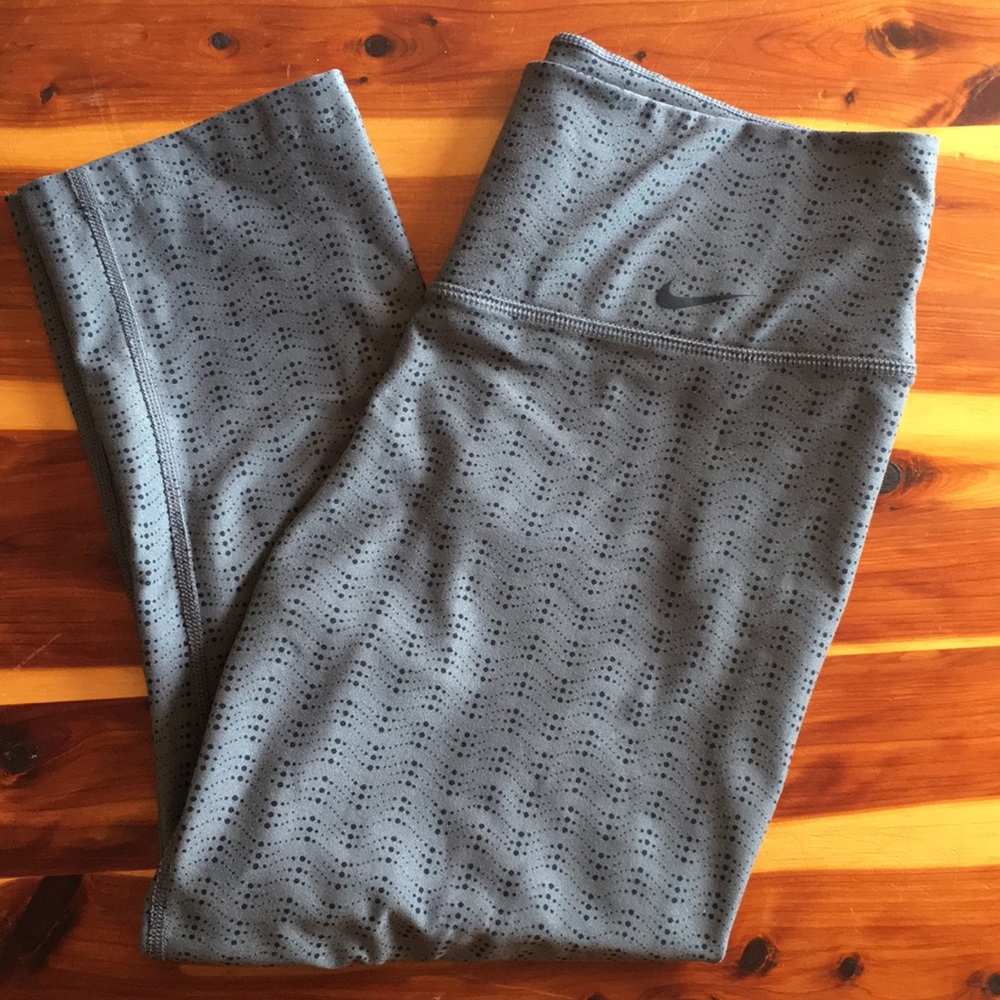 Nike Crop Leggings
